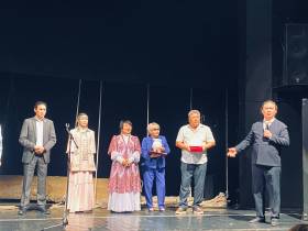 Саха театр представил знаменитый спектакль «Желанный голубой берег мой» в Калмыкии