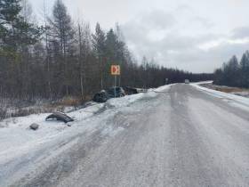 Один человек погиб, трое детей получили тяжелые травмы в ДТП в Якутии