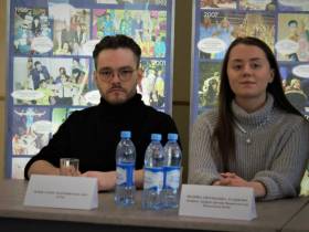 Молодёжный театр Республики Коми привез в Якутск документальную постановку с бассейном