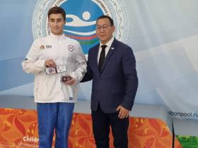 В Якутске стартовали чемпионат и первенство республики по плаванию