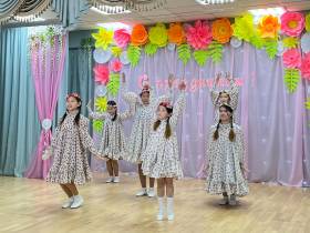 День учителя отметили в коррекционной школе для неслышащих обучающихся