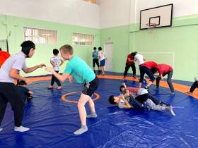 День учителя отметили в коррекционной школе для неслышащих обучающихся