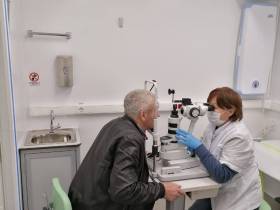 Более 20 пациентов прооперировали мобильные бригады офтальмологов в Алданском районе