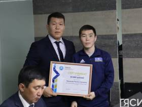 В Якутске чествовали победителя и бронзового призёра чемпионата России по боксу