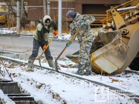 Дорожники Якутска рассказали, как ведут ремонт в минусовую температуру