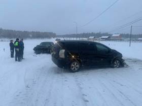 Три человека пострадали при ДТП в Мегино-Кангаласском районе Якутии
