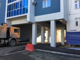 В Якутске подходят к концу работы по асфальтированию жилых дворов