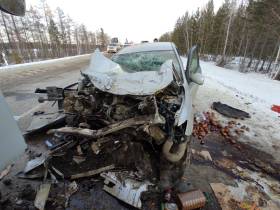 Четыре человека госпитализированы после крупного ДТП на трассе в Якутии