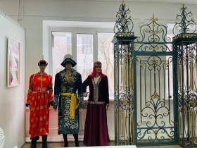 В Якутске открылась выставка «Якутия – территория единства»