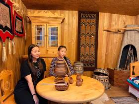 В Якутске открылась выставка «Якутия – территория единства»