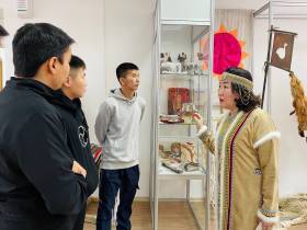 В Якутске открылась выставка «Якутия – территория единства»