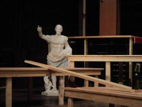 Русский драмтеатр готовится к премьере спектакля «Арап Петра Великого»