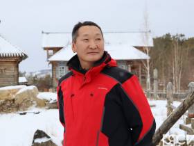 В Якутске открыли стелу, посвященную путешественникам и первооткрывателям Арктики