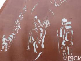 В Якутске открыли стелу, посвященную путешественникам и первооткрывателям Арктики