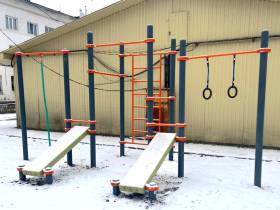 При поддержке «Газпром добыча Ноябрьск» в Ленске обустроили спортивно-игровую площадку