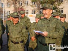 Айсен Николаев встретился в Приморском крае с мобилизованными якутянами