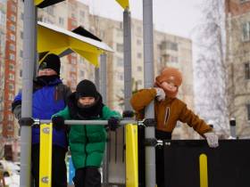 По программе «1000 дворов на Дальнем Востоке» в Нерюнгри благоустроили двор