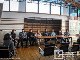 Творческие бригады якутских артистов будут продолжать выездные концерты в воинских частях