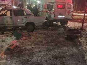 В Мирном автомобиль скорой помощи попал в ДТП. Водитель был пьян