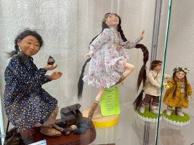 В Якутске открылась выставка авторских кукол народов России