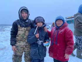 Фотофакт: в Якутии стартовал сезон подледной рыбалки - мунха