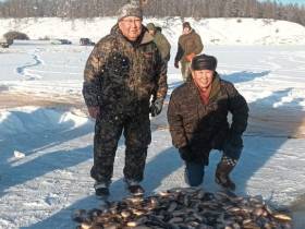 Фотофакт: в Якутии стартовал сезон подледной рыбалки - мунха