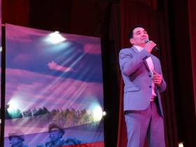 Артисты из Якутии выступили в бурятском гарнизоне перед мобилизованными земляками