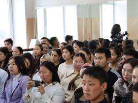 Школа креативных индустрий появится в Якутском колледже искусств