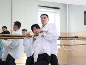 Школа креативных индустрий появится в Якутском колледже искусств