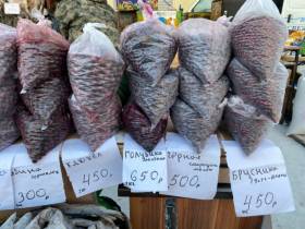 Сколько стоят мясо, рыба и овощи на Крестьянском рынке в Якутске