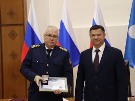 Работников транспорта Якутии наградили в преддверии профессионального праздника