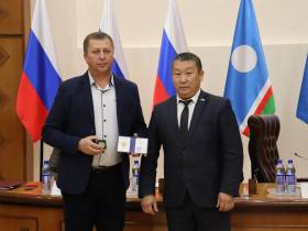 Работников транспорта Якутии наградили в преддверии профессионального праздника