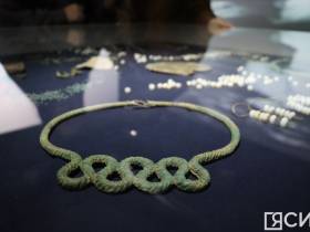 Единство традиций и инноваций. В Якутске открылись выставки декады олонхо