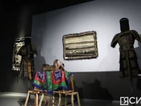 Единство традиций и инноваций. В Якутске открылись выставки декады олонхо
