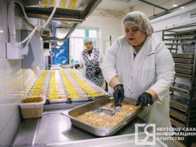 Еда высокого полета: как устроен цех бортового питания в аэропорту Якутска