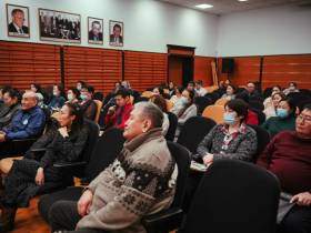 В Якутии педагогам презентовали программу по обучению детей шахматам