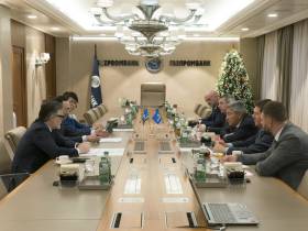 Реализацию совместных проектов обсудили Якутия и Газпромбанк