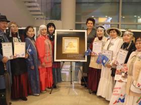 Якутские мастерицы изготовили самый большой фрагмент «Вышитой карты России»