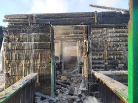 Уголовное дело возбуждено после обнаружения тела ребёнка на месте пожара в Таттинском районе