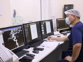 В Якутии впервые провели операцию при сложной аневризме головного мозга