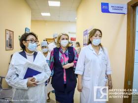 Вице-премьер Якутии встретилась с участниками СВО, проходящими реабилитацию