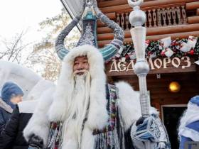 Фотофакт: Чысхаан на первом съезде Дедов Морозов