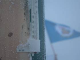 Видео: якутские моржи окунулись в прорубь в минус 55 градусов