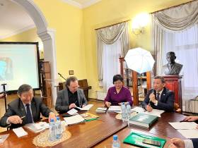 В Якутии оцифруют рукописный фонд ученого Гавриила Ксенофонтова