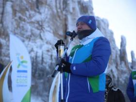 Фото и видео: в Якутии зажгли огонь ІІ зимних Международных спортивных игр «Дети Азии»
