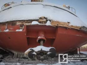 Фото и видео: как проходит выморозка судов в Якутии