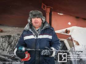 Фото и видео: как проходит выморозка судов в Якутии