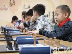 Международный гроссмейстер Дмитрий Кряквин: «Юные шахматисты Якутии показывают хороший уровень»