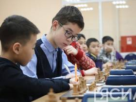 Международный гроссмейстер Дмитрий Кряквин: «Юные шахматисты Якутии показывают хороший уровень»