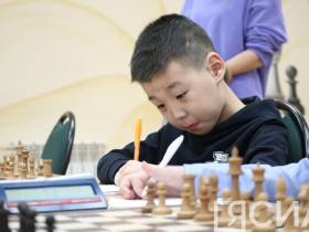 Международный гроссмейстер Дмитрий Кряквин: «Юные шахматисты Якутии показывают хороший уровень»